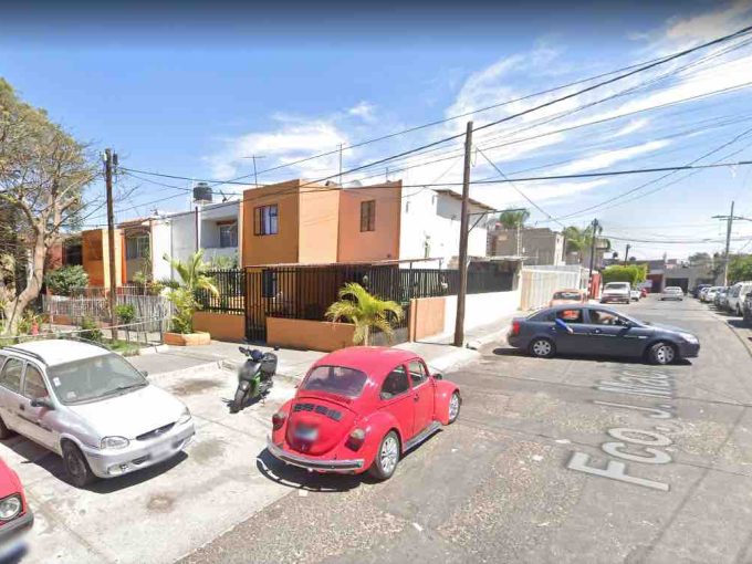 Guadalupana, Francisco J. Macin 1328, casa 4, C.P. 44220 Guadalajara, Jalisco